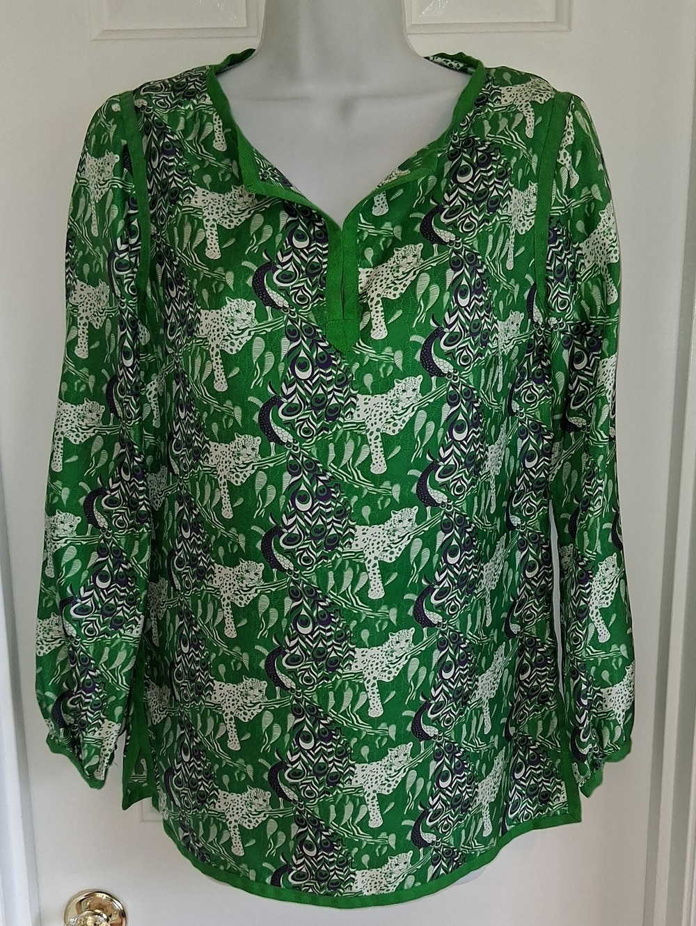 Elizabeth Mckay Green Leopard Peacock Silk Blouse Size 4 NWOT